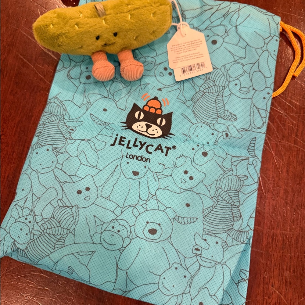 Jellycat Amuseable Pickle